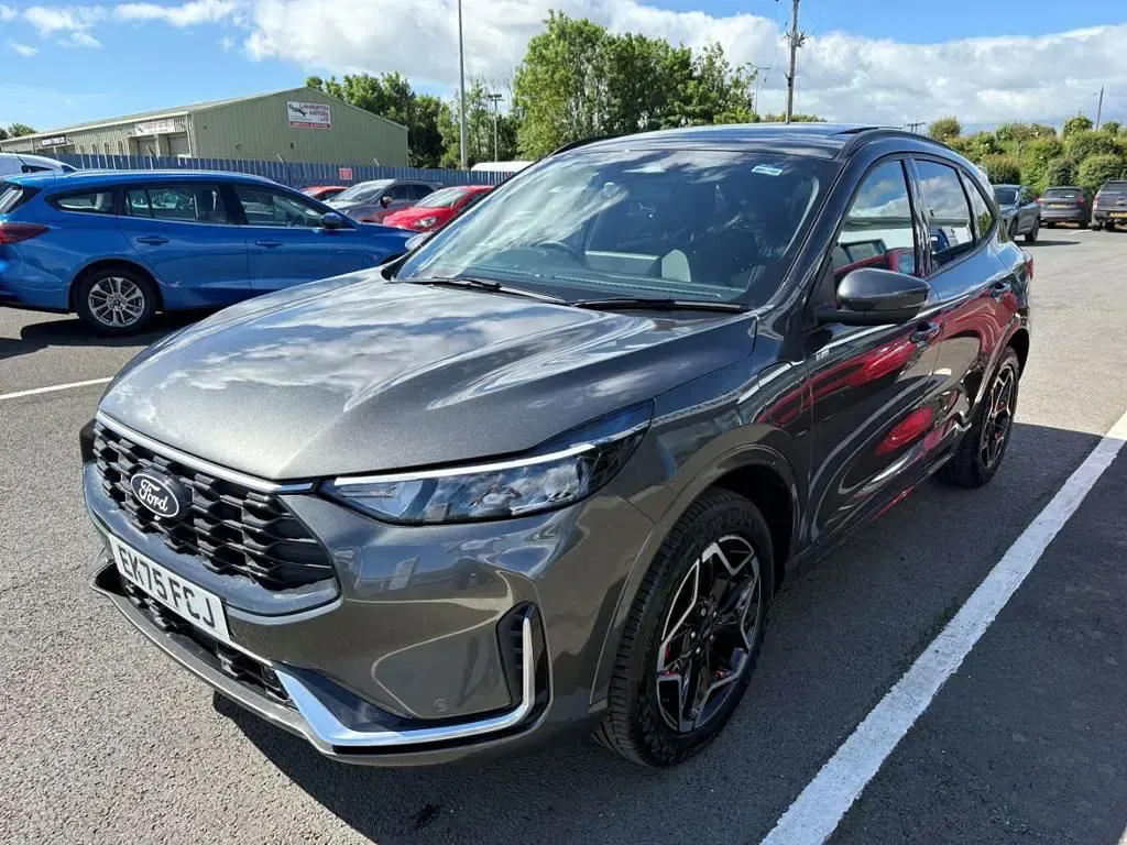 Used Ford Kuga ST-Line X 183 HP (134 kW) 2025 Grey SUV