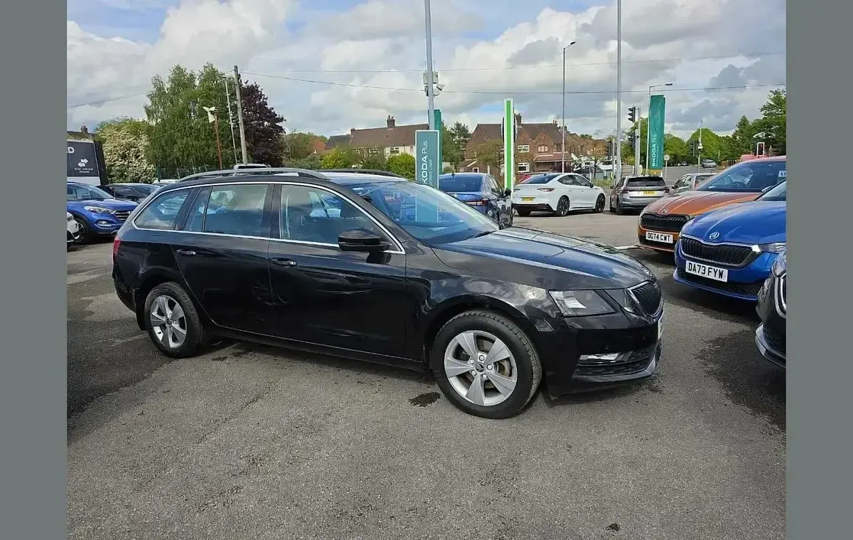 Used Skoda Octavia SE Technology 116 HP (85 kW) 2019 Black magic pearlescent Estate