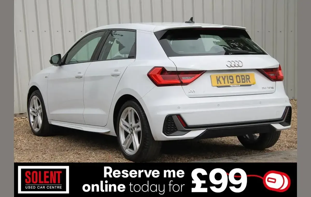 Używany Audi A1 S-Line 147 KM (108 kW) 2019 Biały SUV