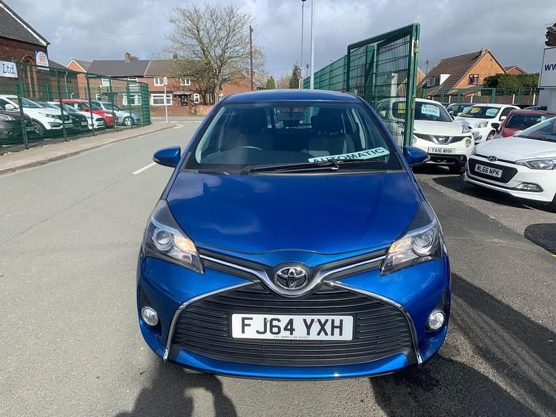 Used Toyota Yaris Multidrive S 99 HP (72 kW) 2014 Blue Hatchback