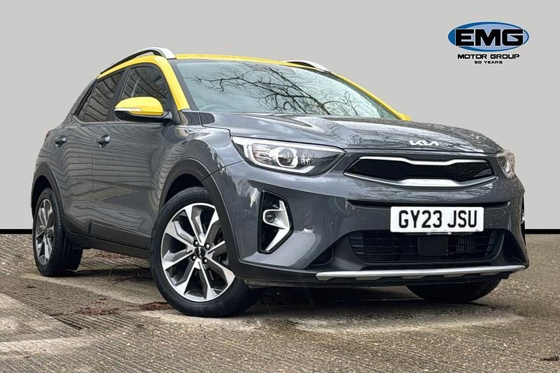 Used Kia Stonic 100 HP (73 kW) 2023 Grey SUV