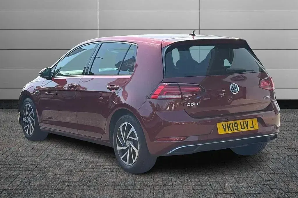 Used VW Golf VII 130 HP (95 kW) 2019