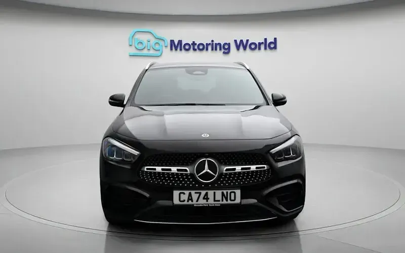 Used Mercedes GLA200 Executive 163 HP (119 kW) 2026 SUV