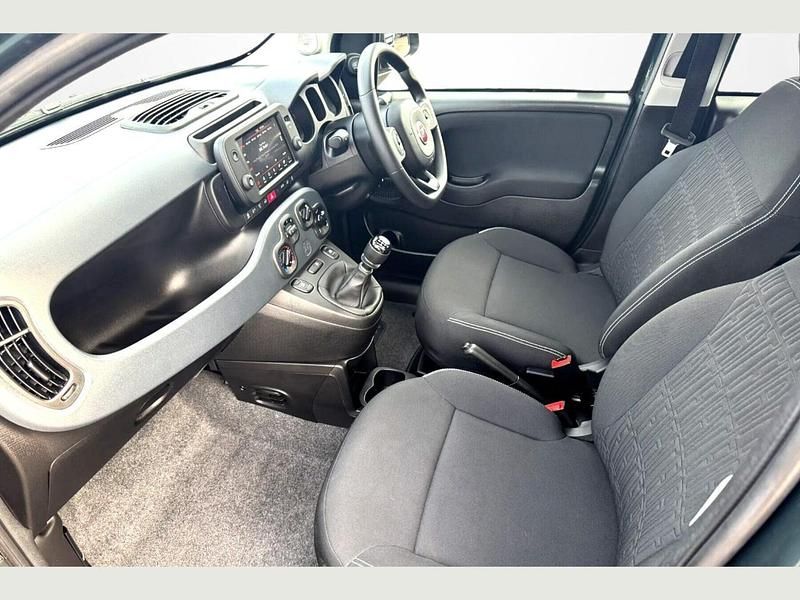 Used Fiat Panda S 70 HP (51 kW) 2024 Green Hatchback