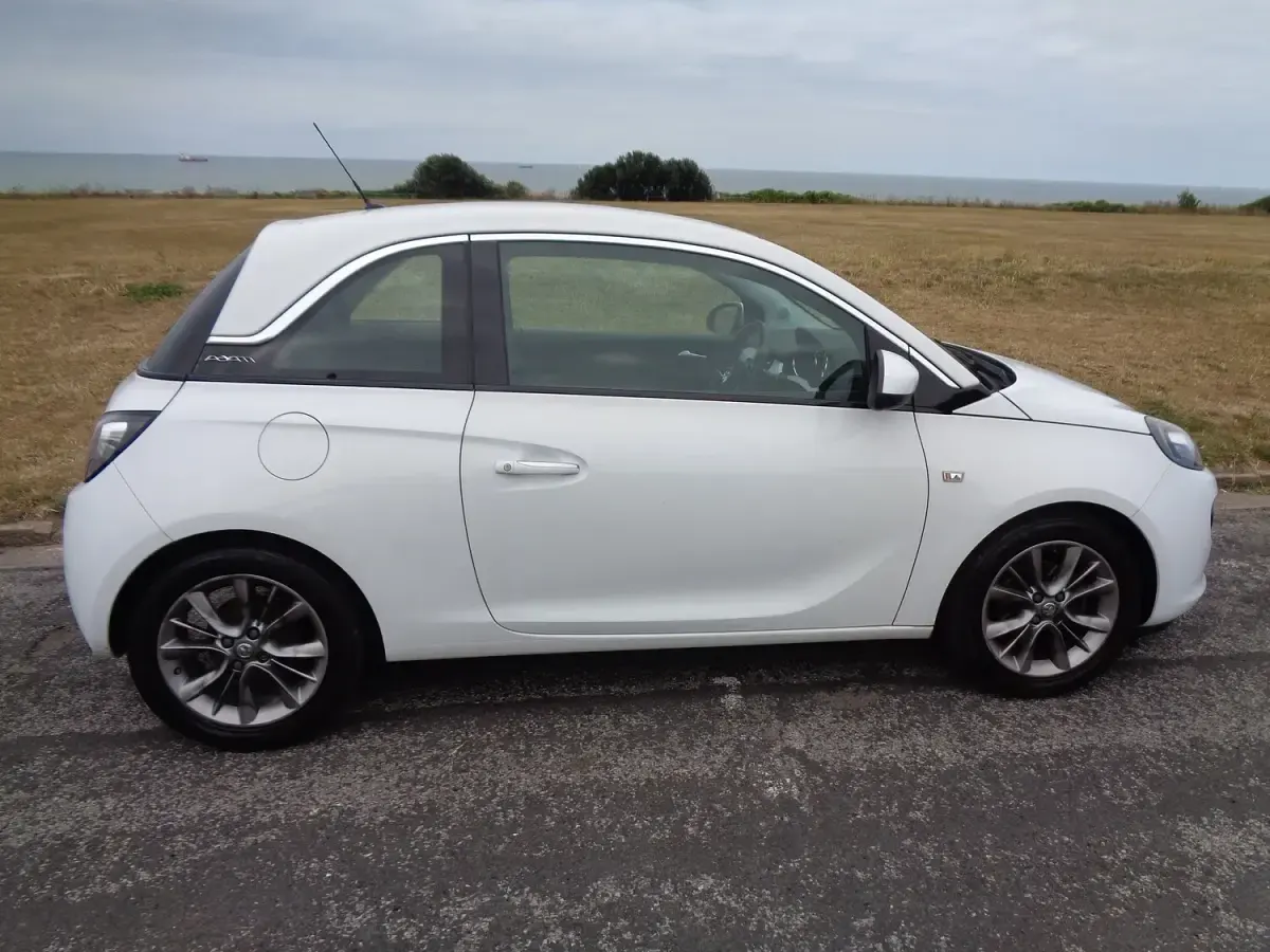 Used Vauxhall Adam Jam 87 HP (63 kW) 2014 White Hatchback