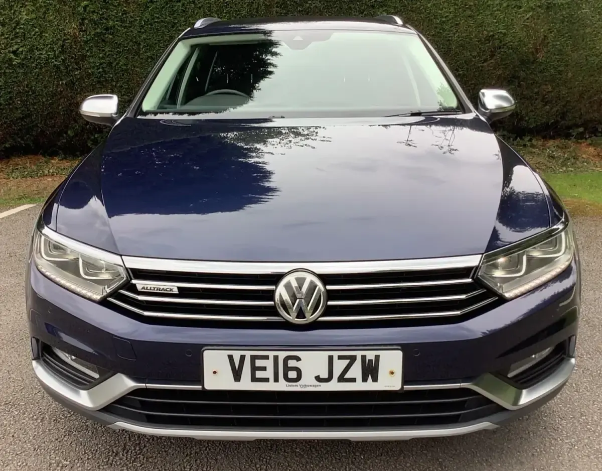 Used VW Passat Alltrack S 190 HP (139 kW) 2016 Blue Estate