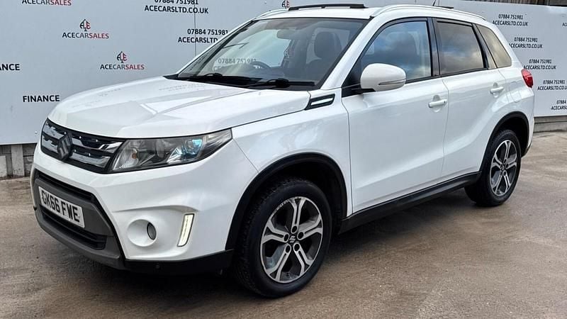 Used Suzuki Vitara SZ5 2016 White Hatchback