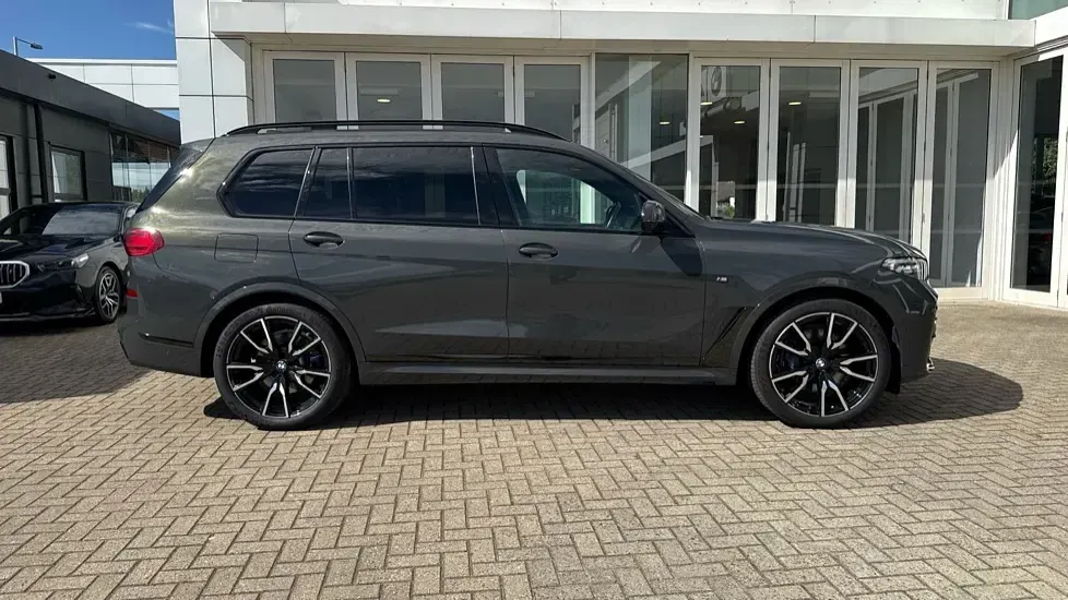 Used BMW X7 M Sport 335 HP (246 kW) 2021 Grey SUV