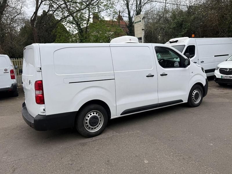 Używany Citroën Dispatch 2021 Biały Minivan