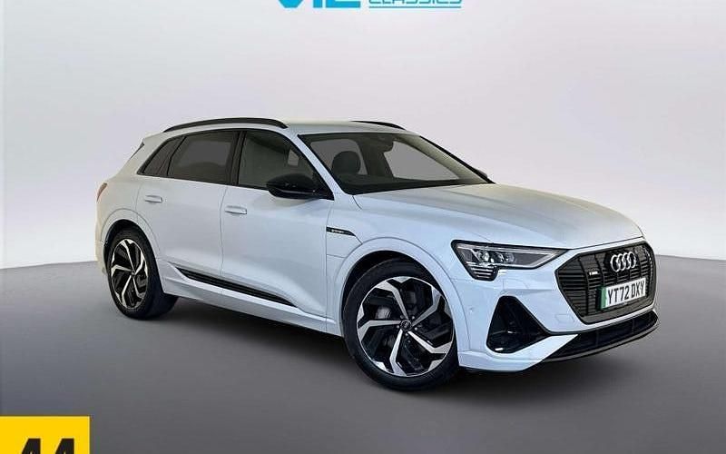 Używany Audi e-tron Black Edition 230 kW (313 KM) 2022 SUV