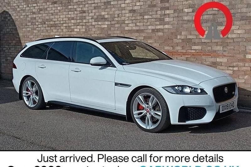 Used Jaguar XF Sportbrake S 300 HP (220 kW) 2019 White Estate