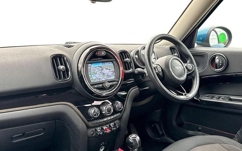 Used Mini Cooper Classic 136 HP (100 kW) 2019 Blue Hatchback