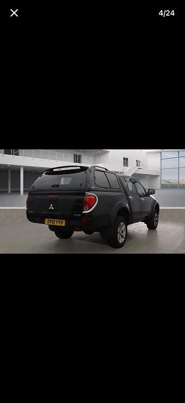 Used Mitsubishi L200 176 HP (129 kW) 2010 Black Pickup