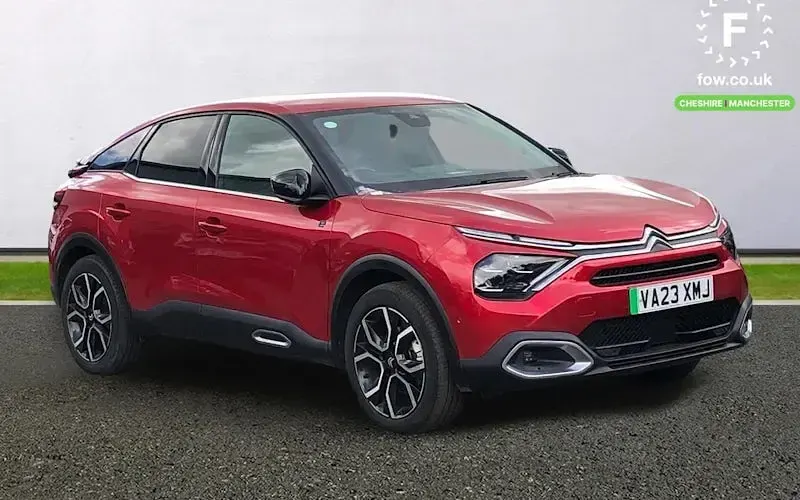 Second-hand Citroën e-C4 Shine 100 kW (136 CP) 2023 Hatchback