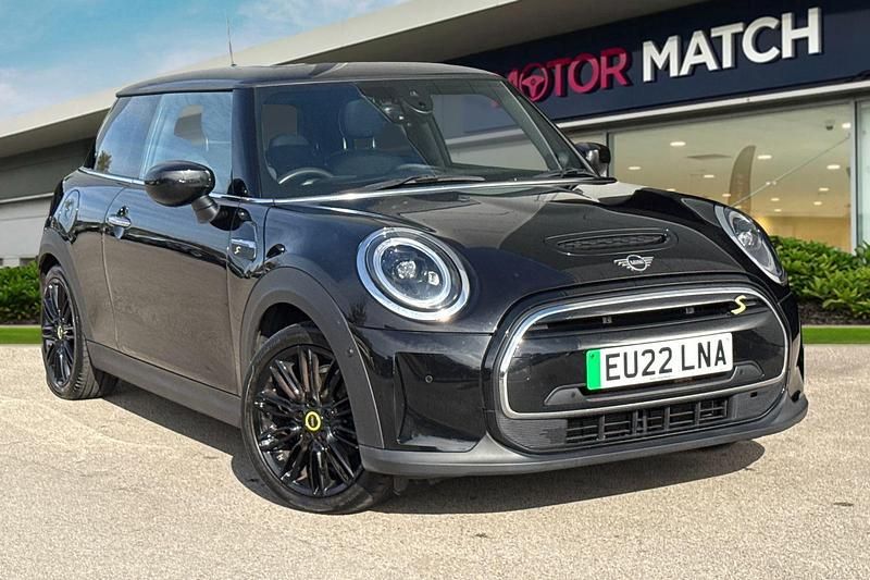 Black Used 2022 Mini Cooper SE Hatch Hatchback | £16,290 (A bit pricey) - Image 1/4