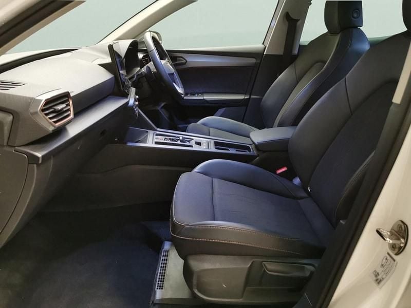 Used Cupra Leon 150 HP (110 kW) 2024 White Hatchback