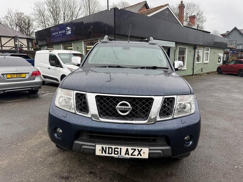 Used Nissan Navara Tekna 2011 Blue Pickup