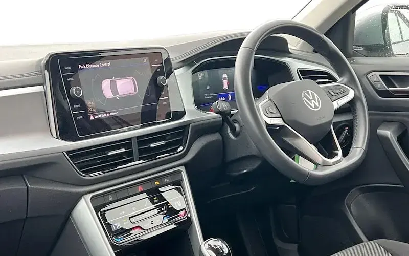 Usado VW T-Roc Life 150 HP (110 kW) 2023 Prateado SUV
