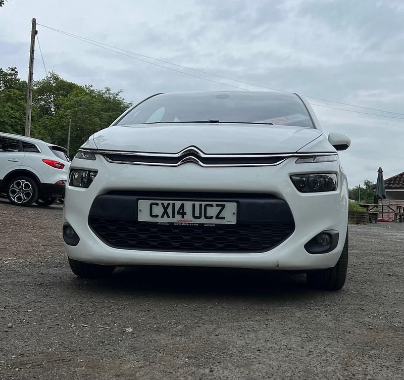 Used Citroën C4 Picasso VTR Sport 2014 White MPV