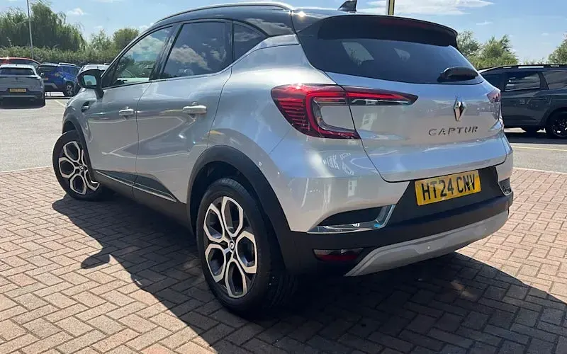 Used Renault Captur Techno 91 HP (66 kW) 2024 Grey SUV