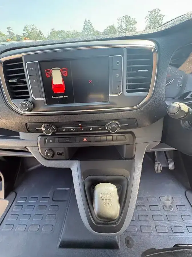 Used Vauxhall Vivaro 100 HP (73 kW) 2020 Grey MPV