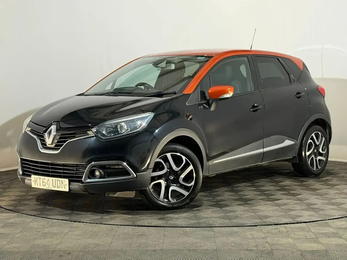 Used Renault Captur Dynamique 90 HP (66 kW) 2014 Black SUV
