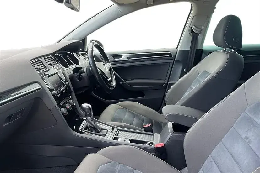 Used VW Golf VII GT 150 HP (110 kW) 2015 White Estate