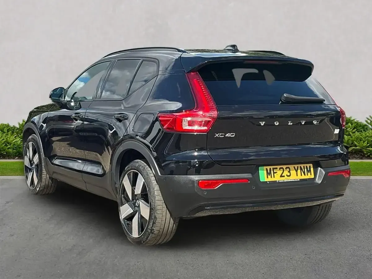 Used Volvo XC40 Ultimate 300 kW (408 HP) 2023 Black SUV