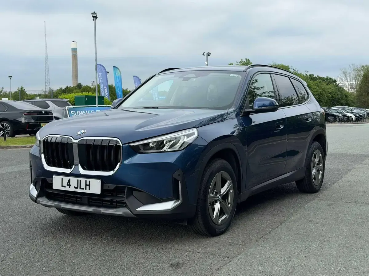 Used BMW X1 Sport Line 168 HP (123 kW) 2024 Blue SUV
