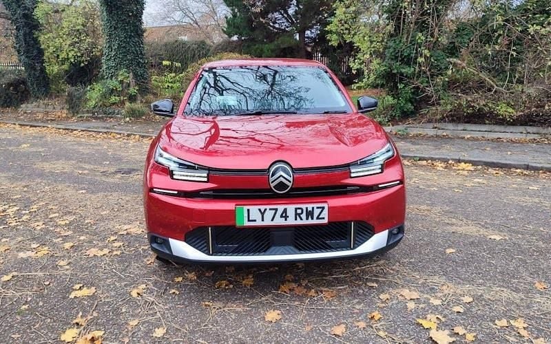 Used Citroën e-C4 114 kW (156 HP) 2025 Red Hatchback