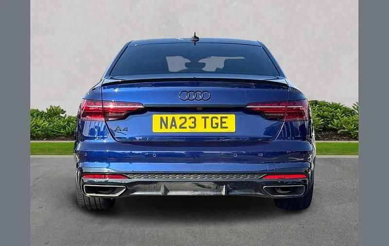 Used Audi A4 Black Edition 147 HP (108 kW) 2023 Blue Sedan