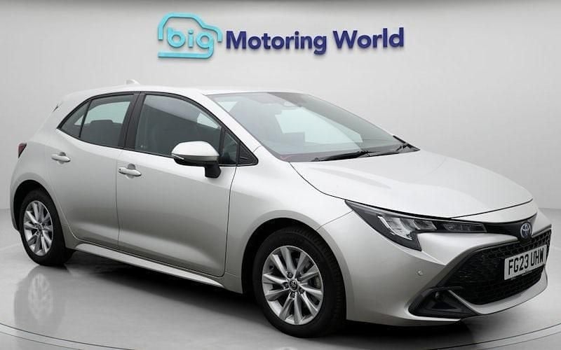 Used 2025 Toyota Corolla Hatchback | £17,800 (Good price) - Image 1/4