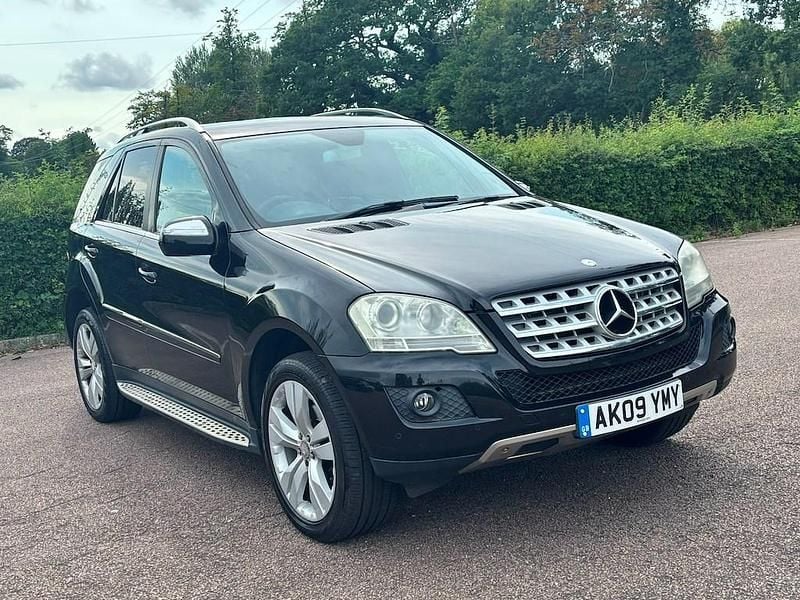 Black Used 2009 Mercedes ML280 SUV | £3,395 (Fair price) - Image 1/4