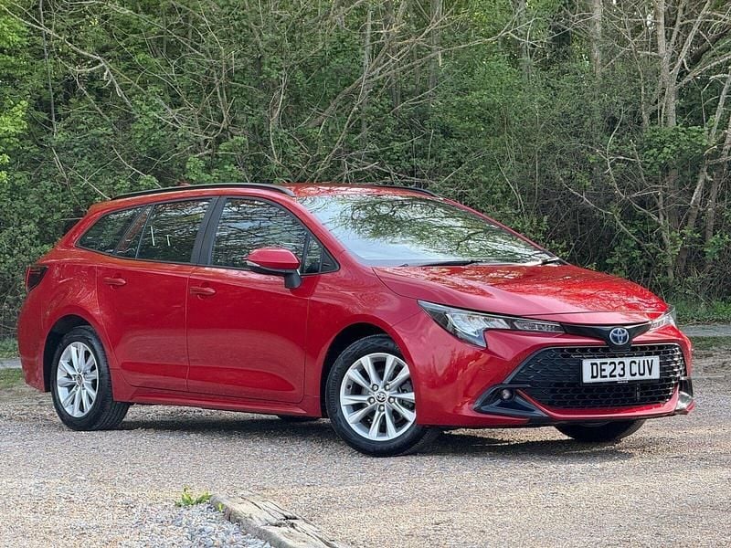 Used Toyota Corolla 140 HP (102 kW) 2023 Scarlet flare Estate