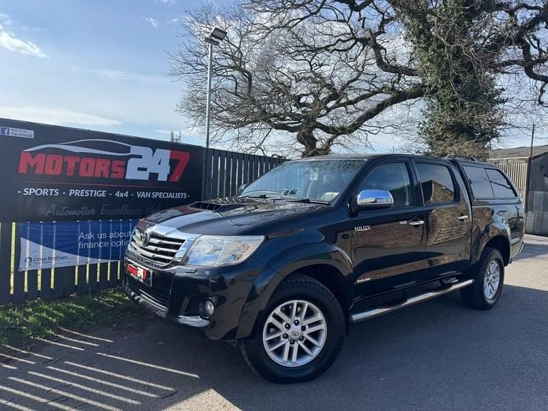 Usado Toyota HiLux 171 HP (125 kW) 2013 Preto Pickup
