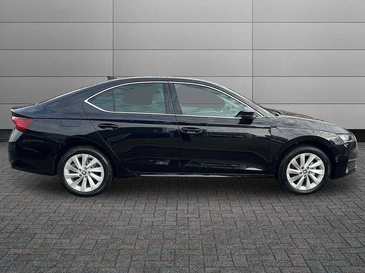 New Skoda Octavia SE L 150 HP (110 kW) 2026 Black magic pearl effect Hatchback