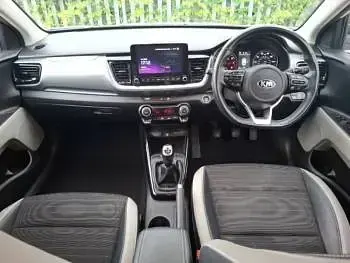 Used Kia Stonic 118 HP (86 kW) 2021 White SUV