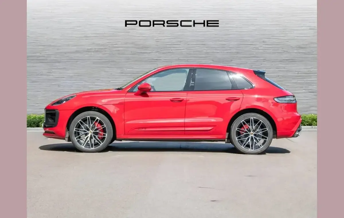 Used Porsche Macan 434 HP (319 kW) 2024 Red SUV