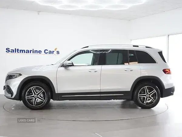 Usado Mercedes EQB300 AMG line 167 kW (228 HP) 2023 Prateado SUV