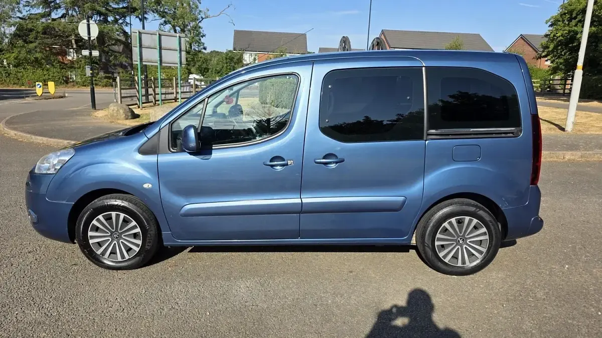 Used Peugeot Partner Tepee S 2015 Blue MPV