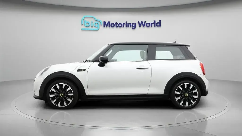 Used Mini Cooper SE Hatch 135 kW (184 HP) 2023 Hatchback