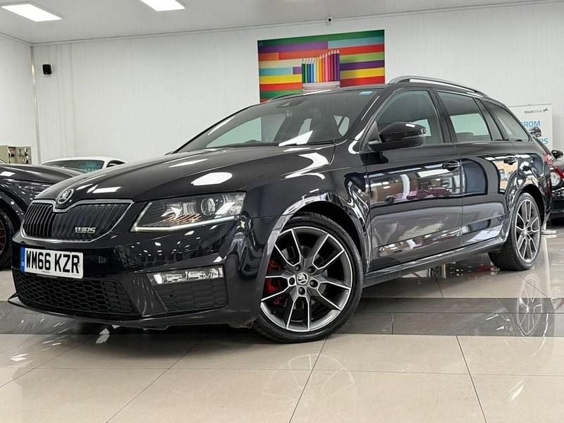 Used Skoda Octavia vRS 184 HP (135 kW) 2017 Black Estate