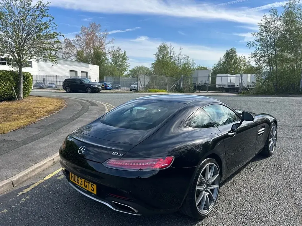 Usado Mercedes AMG GT Premium 510 HP (375 kW) 2016 Preto Coupé