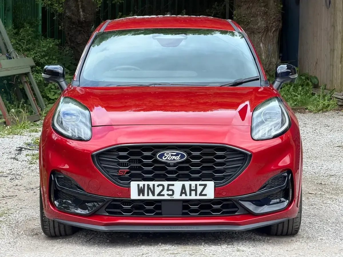 Usado Ford Puma ST 2025 Rojo SUV