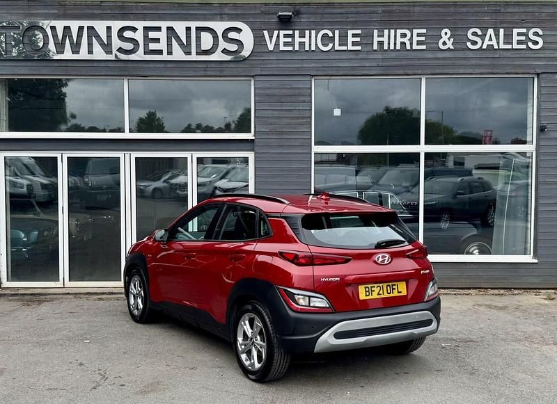 Used Hyundai Kona SE 120 HP (88 kW) 2021 Red SUV