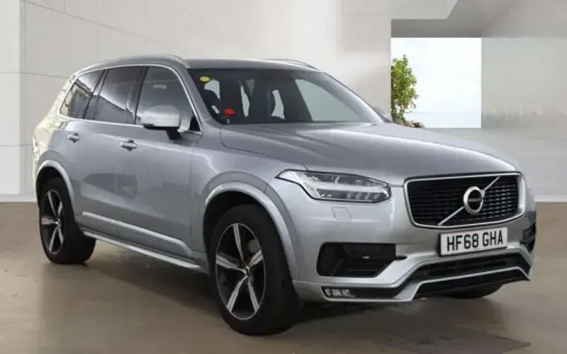 Used Volvo XC90 R-Design 235 HP (172 kW) 2018 SUV