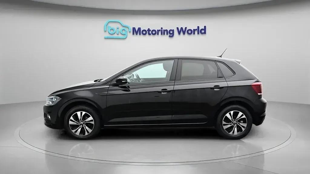 Usado VW Polo Match 80 CV (58 kW) 2020 Negro Utilitario