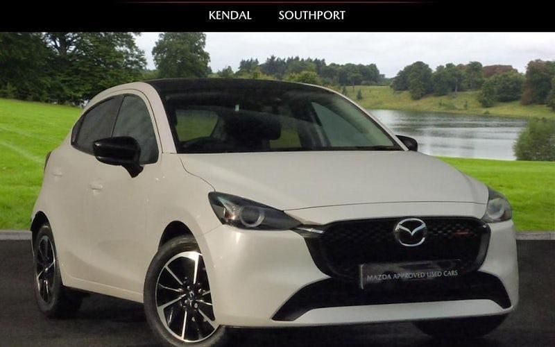 Usado Mazda 2 Homura-Aka 90 HP (66 kW) 2024 Citadino