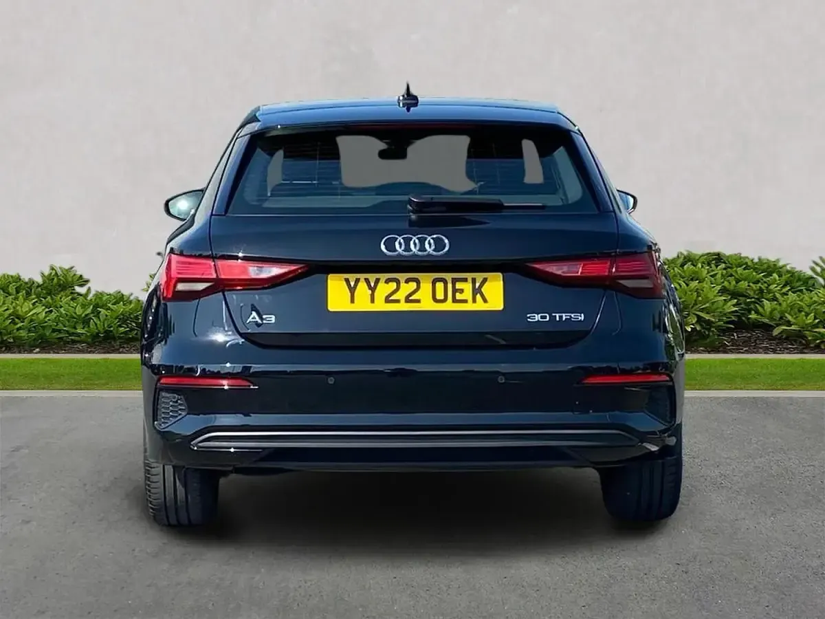 Used Audi A3 Sportback Advanced 110 HP (80 kW) 2022 Black Hatchback