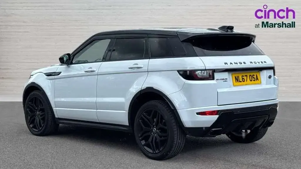 Used Land Rover Range Rover evoque HSE Dynamic 180 HP (132 kW) 2017 White SUV